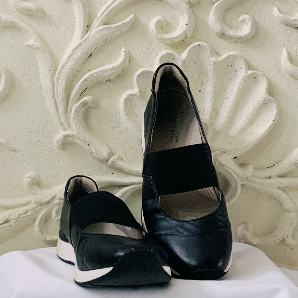 Vionic Cadee Leather Slip-on Mary Jane Shoe Sneaker - Picture 5 of 10